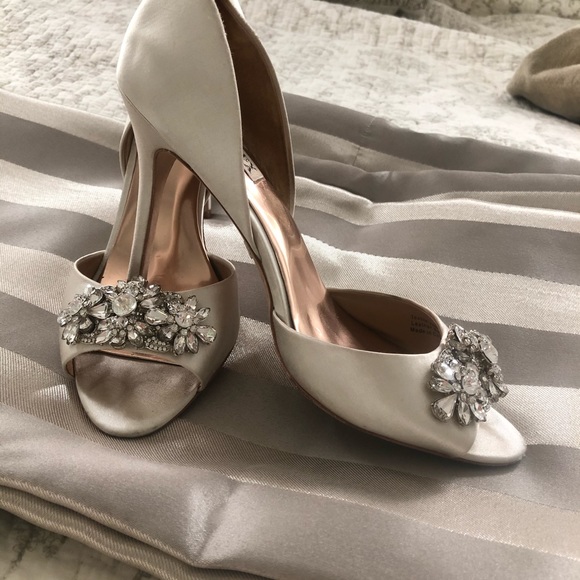 Badgley Mischka heels - Picture 2 of 4